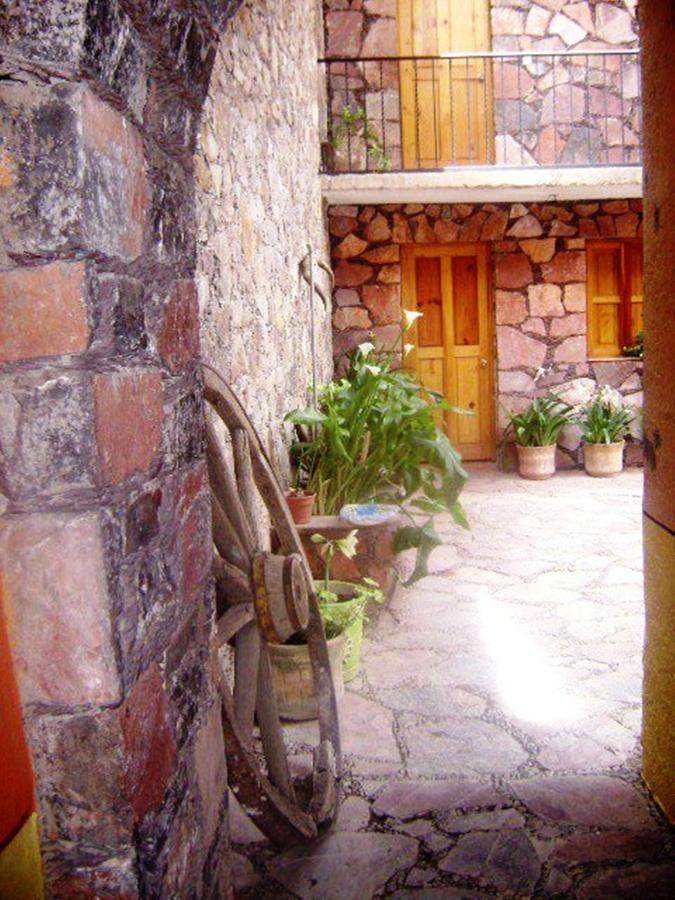 Hotel Los Faroles Catorce Bagian luar foto